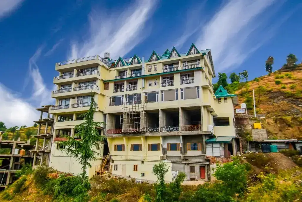 Куфри: Hotel Valley View Koti