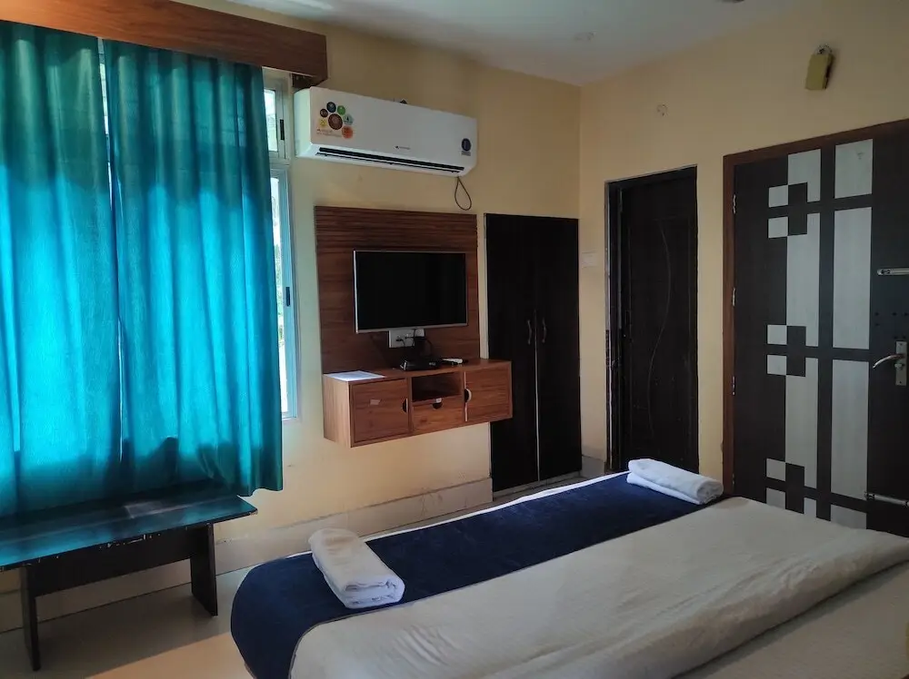 Гувахати: Hotel Om Regency