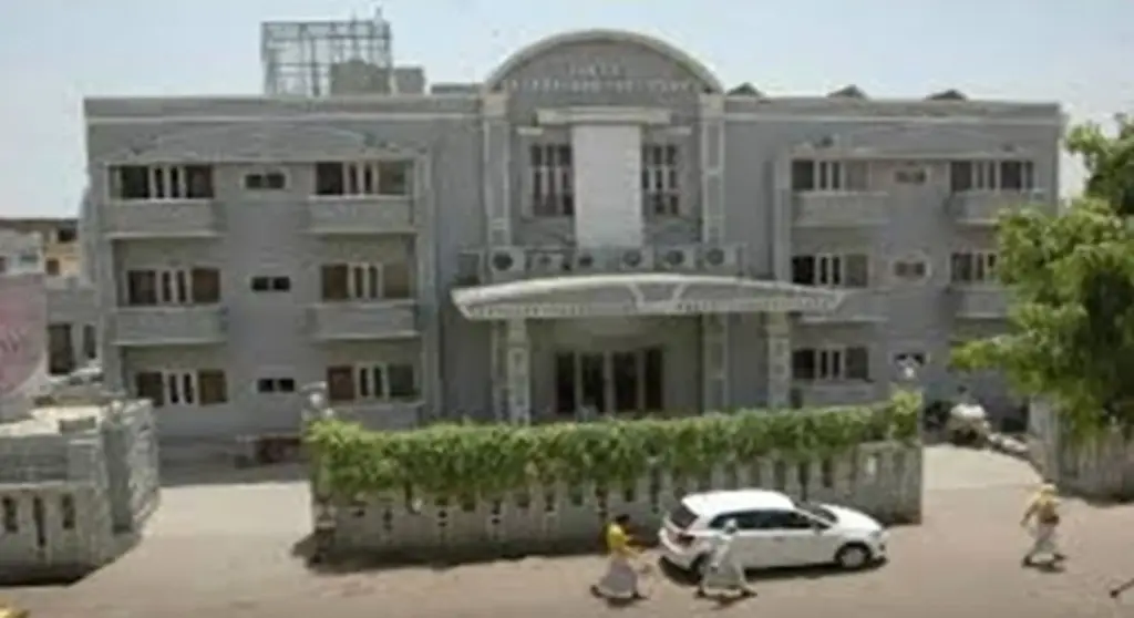 Вриндаван: Hotel Shubham Holidays
