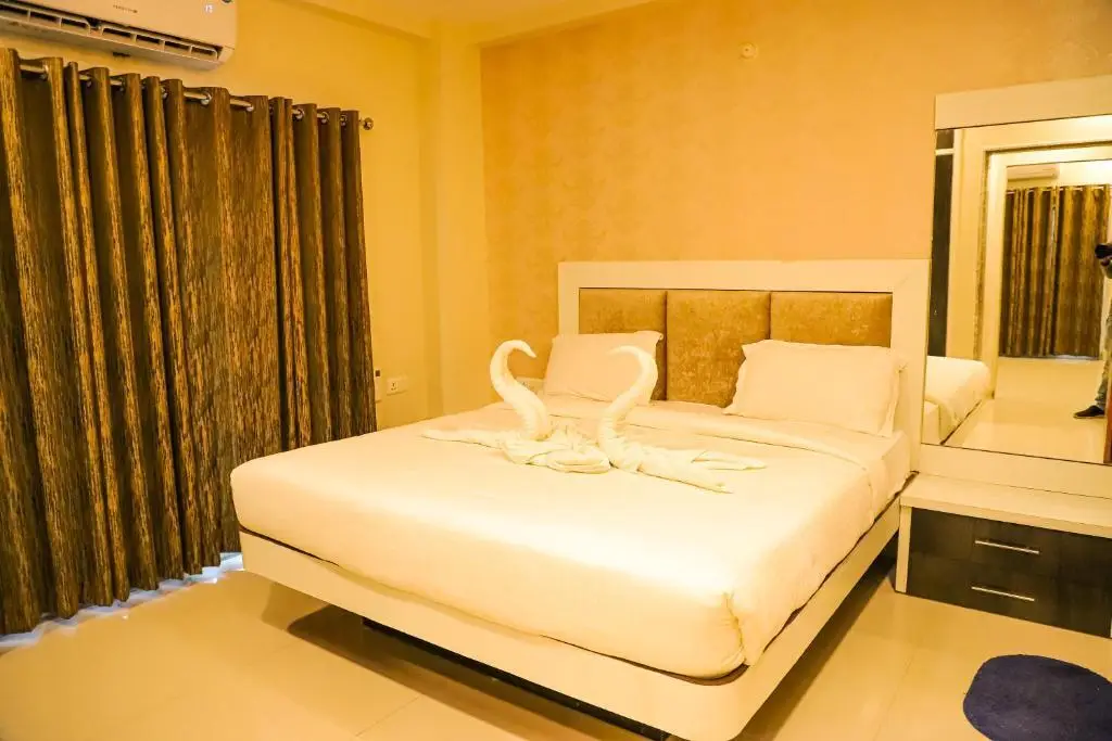 Вриндаван: Hotel Shri Radha Nikunj at Prem Mandir