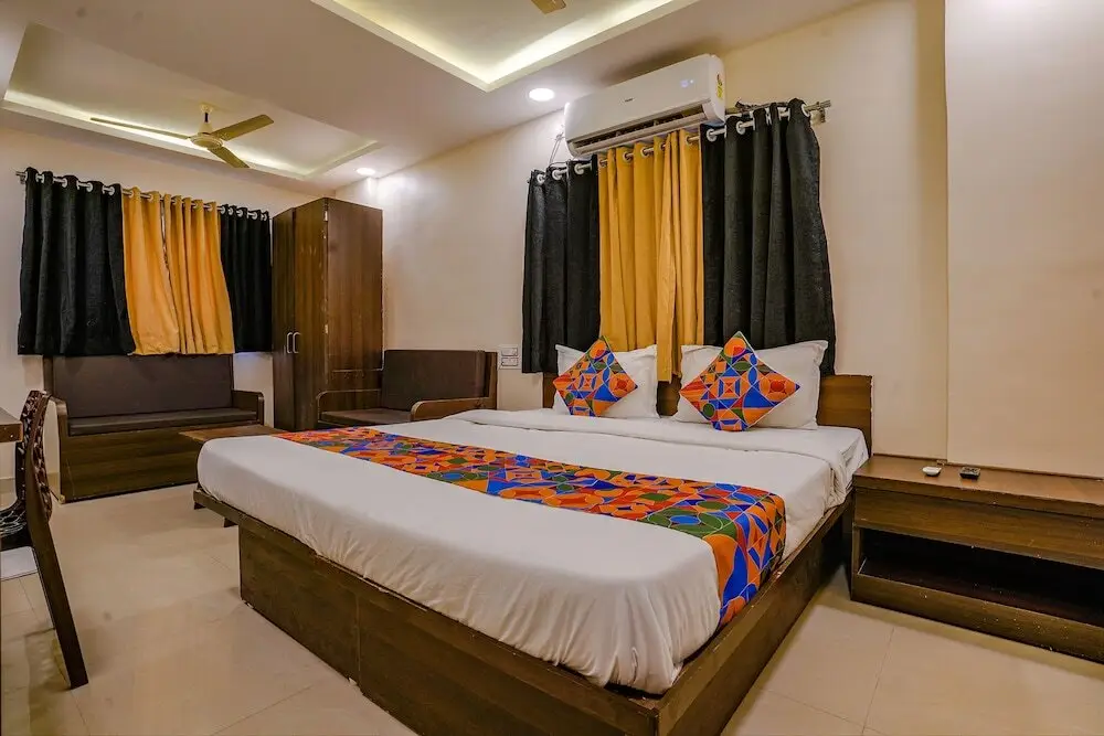 Пуна: Fabhotel Royal Inn Ns