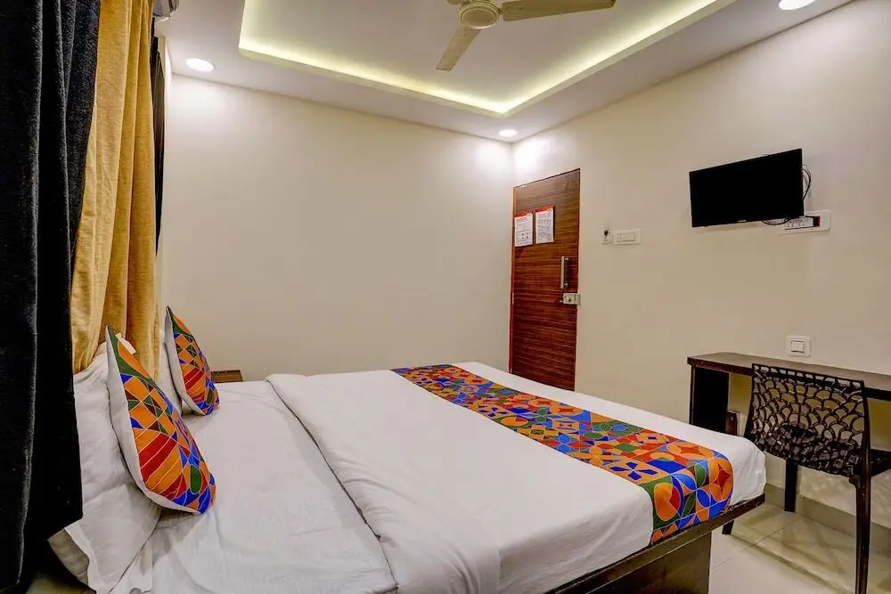 Пуна: Fabhotel Royal Inn Ns