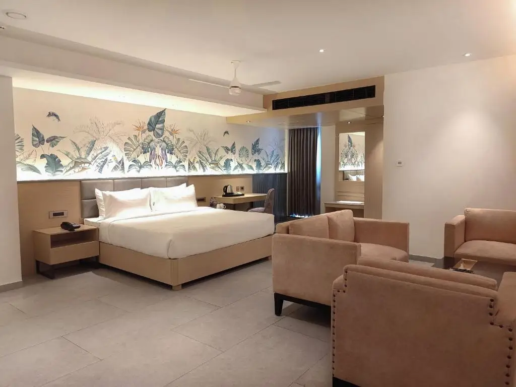 Висакхапатнам: Signature Hotels