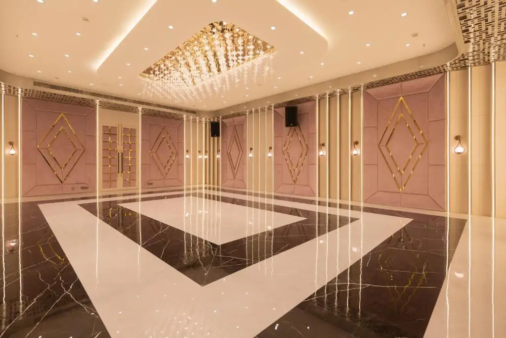 Джайпур: Elite Park Inn