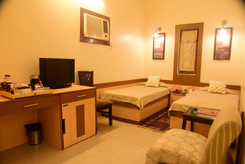 Варанаси: Hotel Cresent Near Assi Ghat