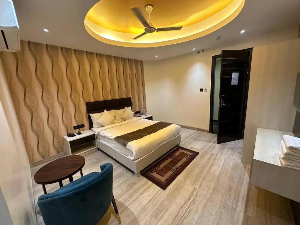 Hotel Hardik Palacio — фото 1