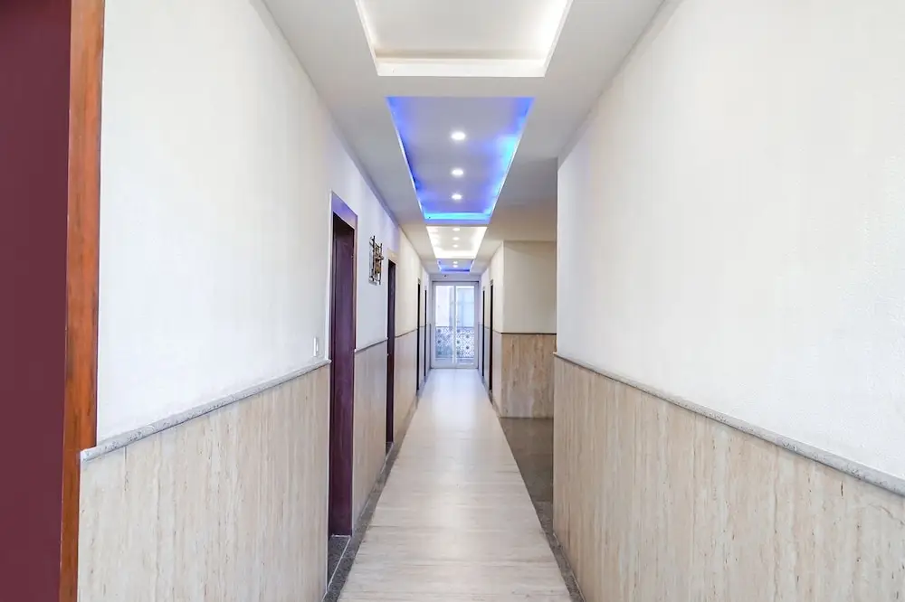 Большая Нойда: Fabhotel The Ansal