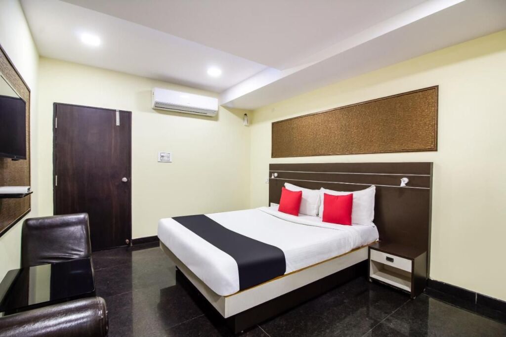 Гувахати: Fabhotel Red Rose