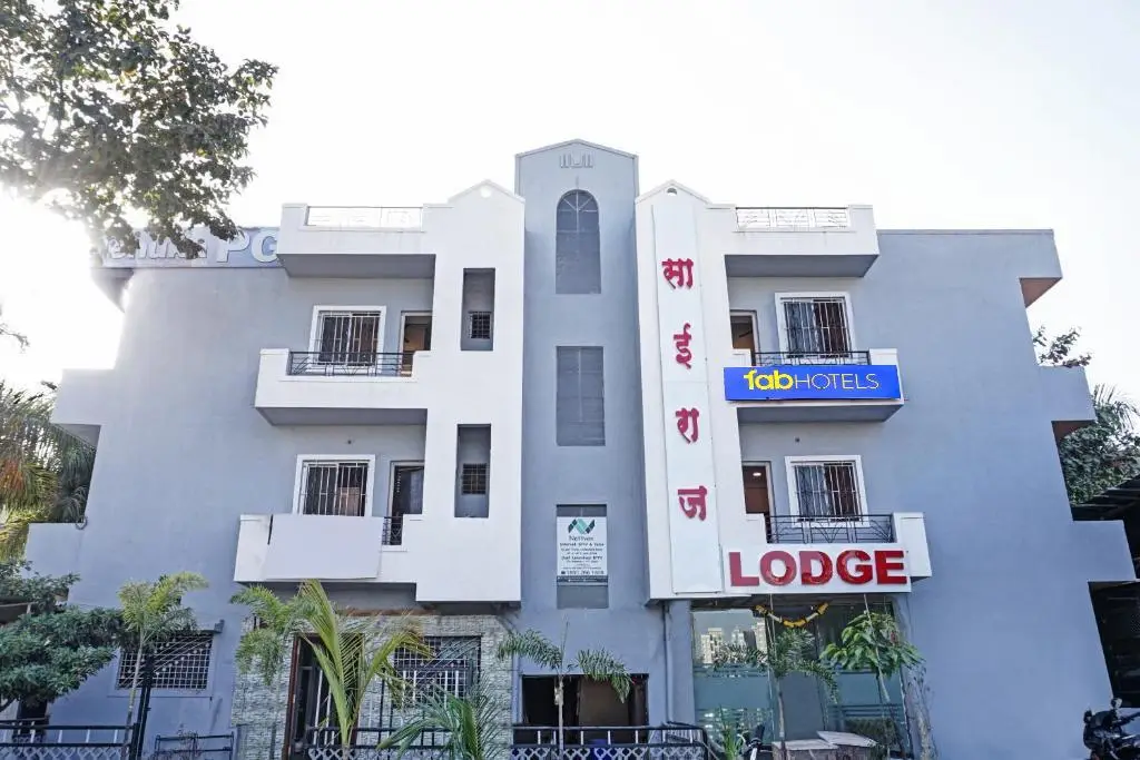 FabHotel Sairaj — фото 1