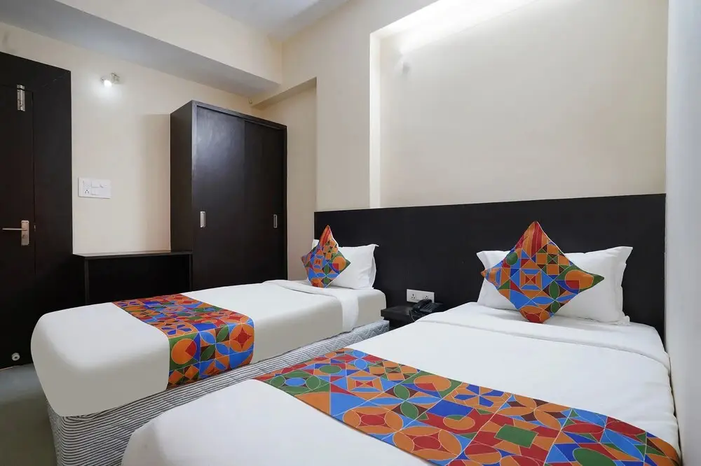 Хидерабад: FabHotel Serenity