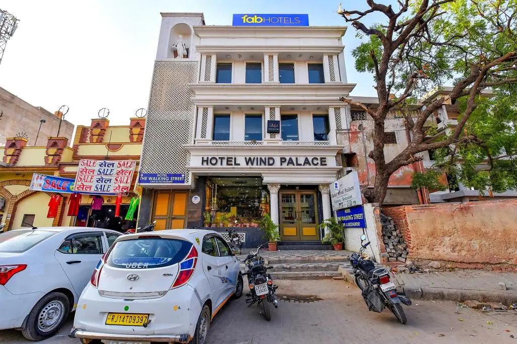 Fabhotel Wind Palace — фото 1