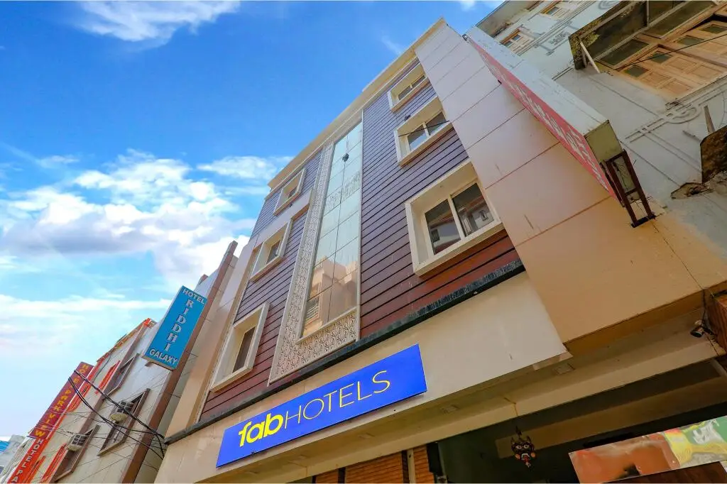 Fabhotel Shree Galaxy — фото 1