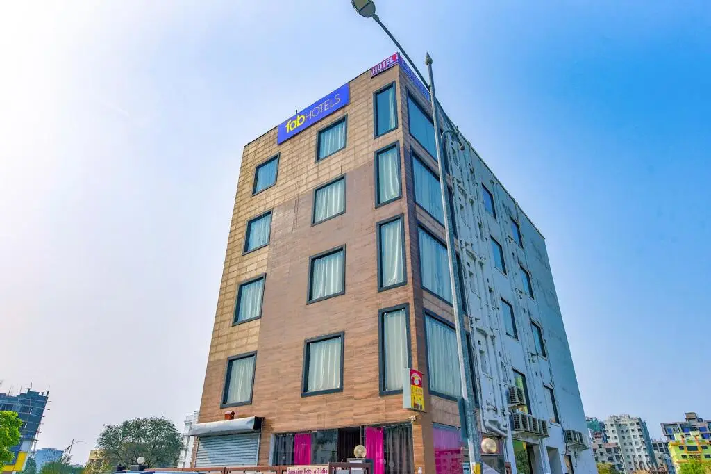 Fabhotel Sunshine — фото 1