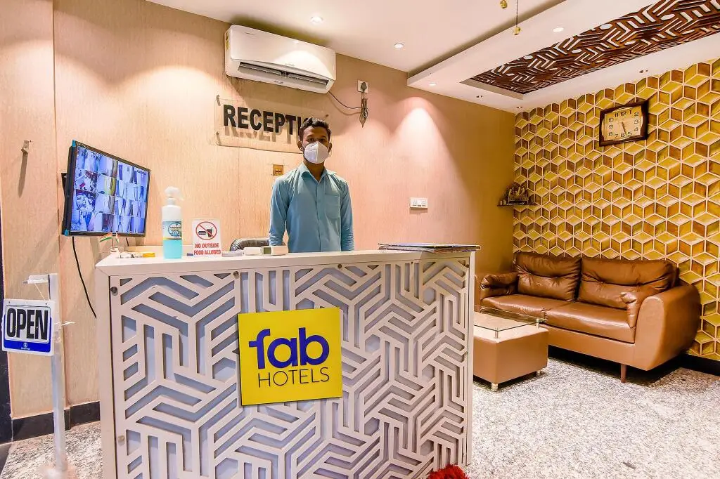 Колката: FabHotel Paradise