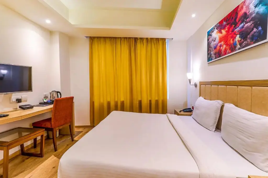 Лакхнау: Hotel Surya Grand By OYO Rooms