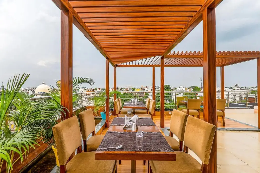 Лакхнау: Hotel Surya Grand By OYO Rooms