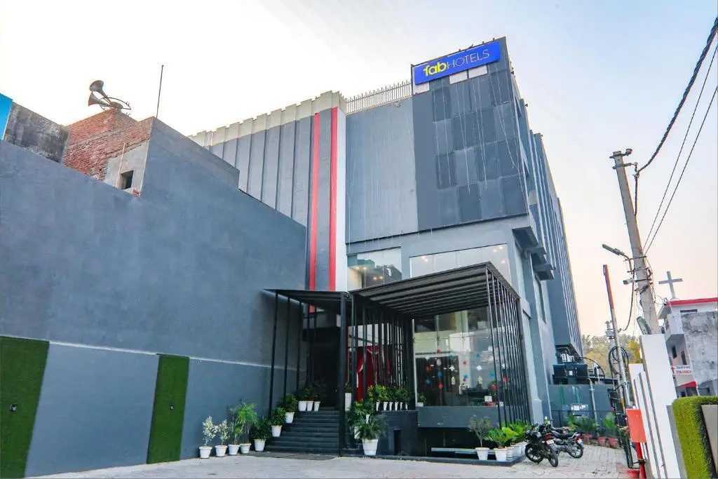 Fabhotel Landmark — фото 1