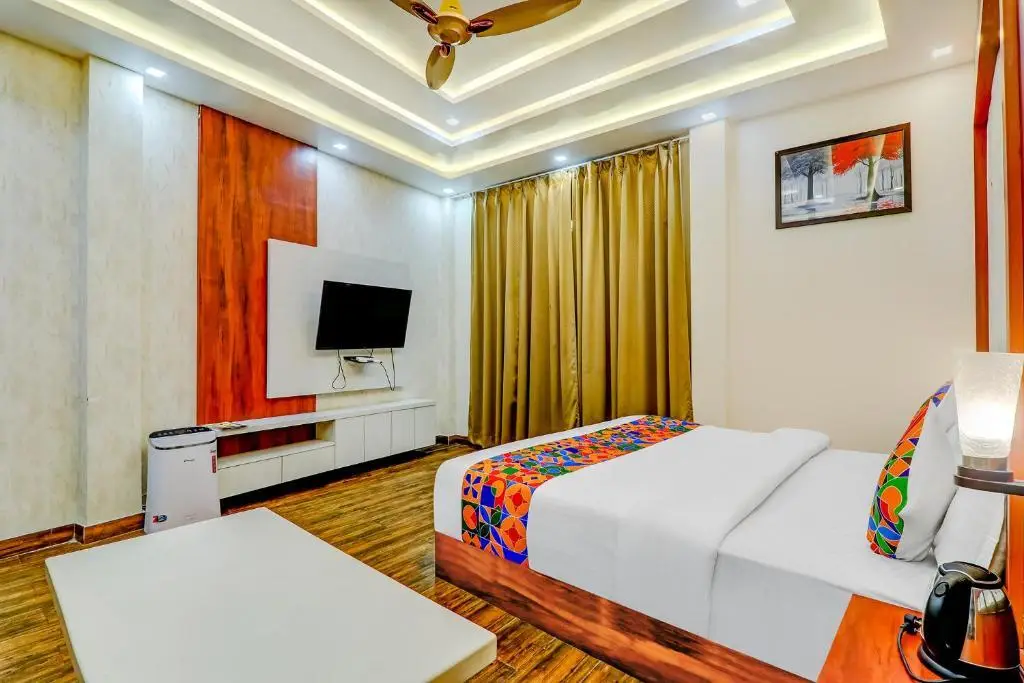Лакхнау: Fabhotel V Square