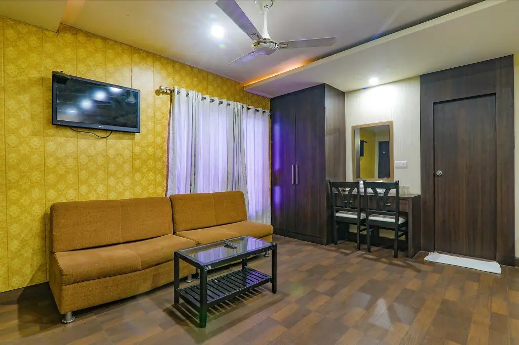 Лакхнау: FabHotel Silver Grand By Shelter