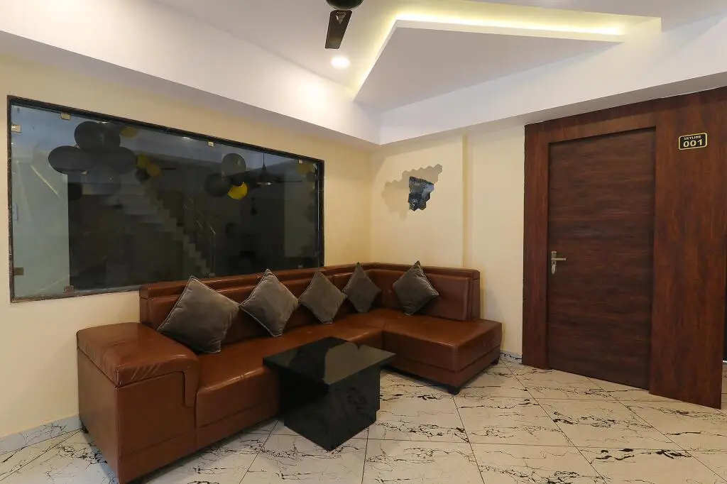 Лакхнау: FabHotel Blueark