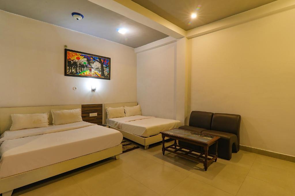Лакхнау: Fabhotel Sr Inn