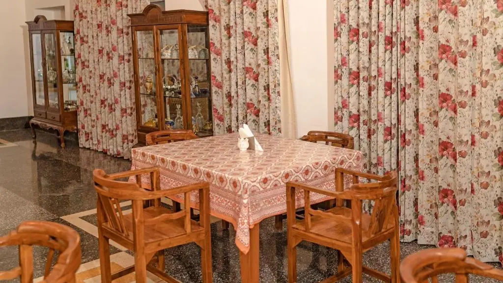 Удаипур: Aloukik Villa By Tru Voya Hospitality