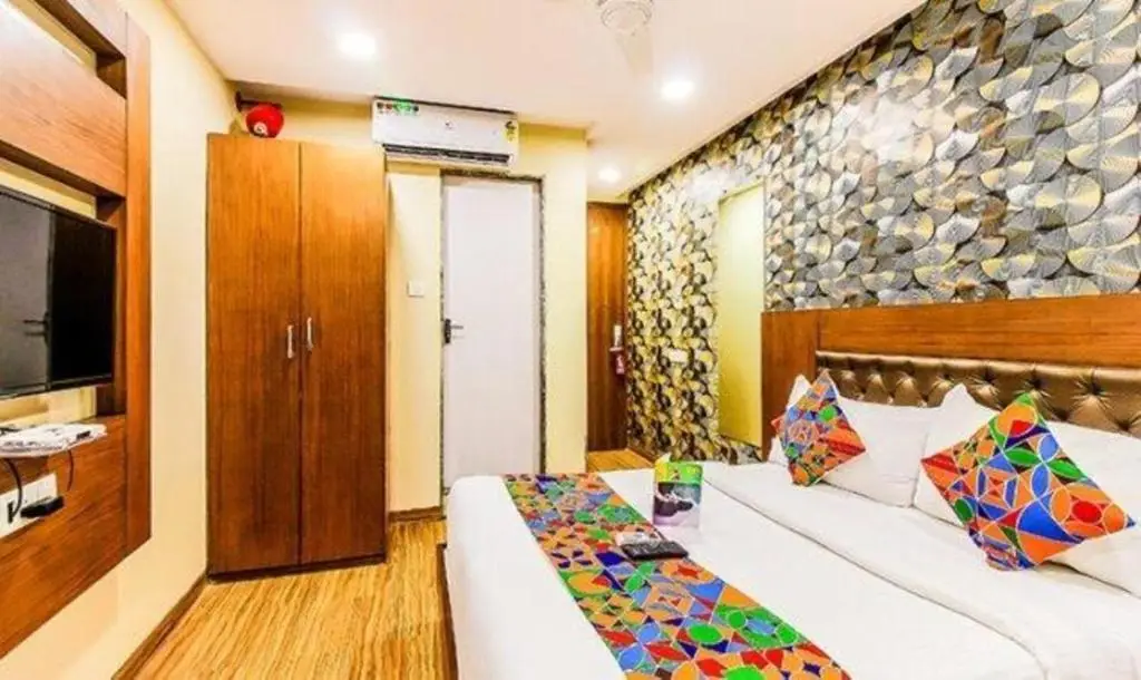 Мумбаи: FabHotel Arton Suites Andheri East