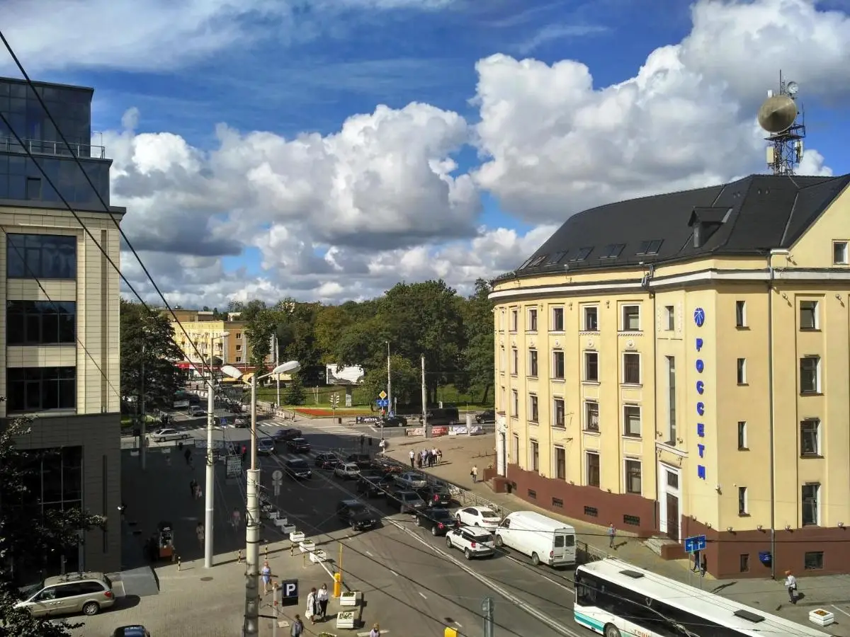 Калининград: Apartments on Teatralnaya 33