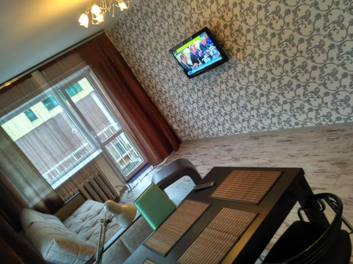 Калининград: Apartments on Teatralnaya 33