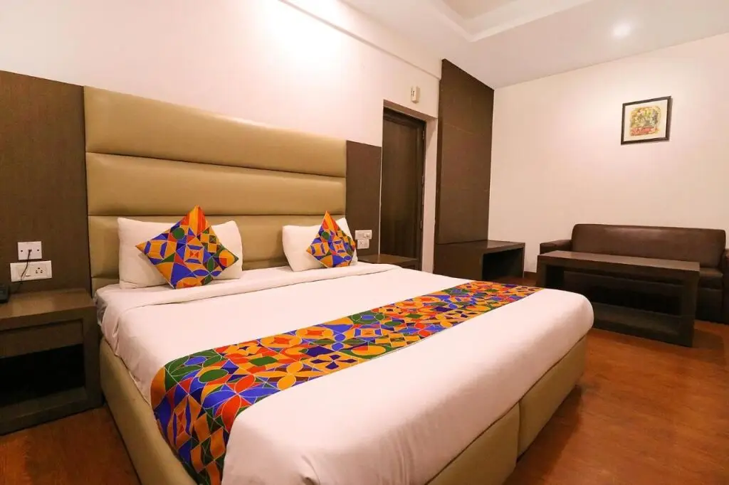 Нью-Дели: Hotel Bel Morris