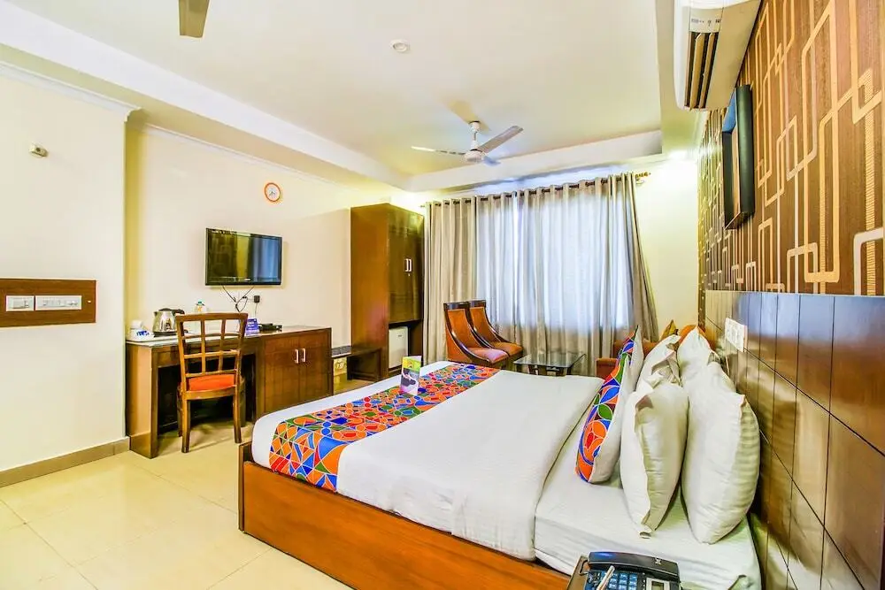 Нью-Дели: Fabhotel Signature Plaza