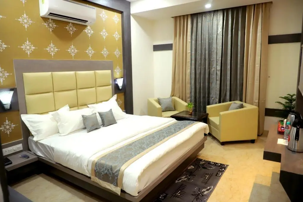 Удаипур: Hotel The Golden Palms ( A unit of MGR Hotels & Resorts)