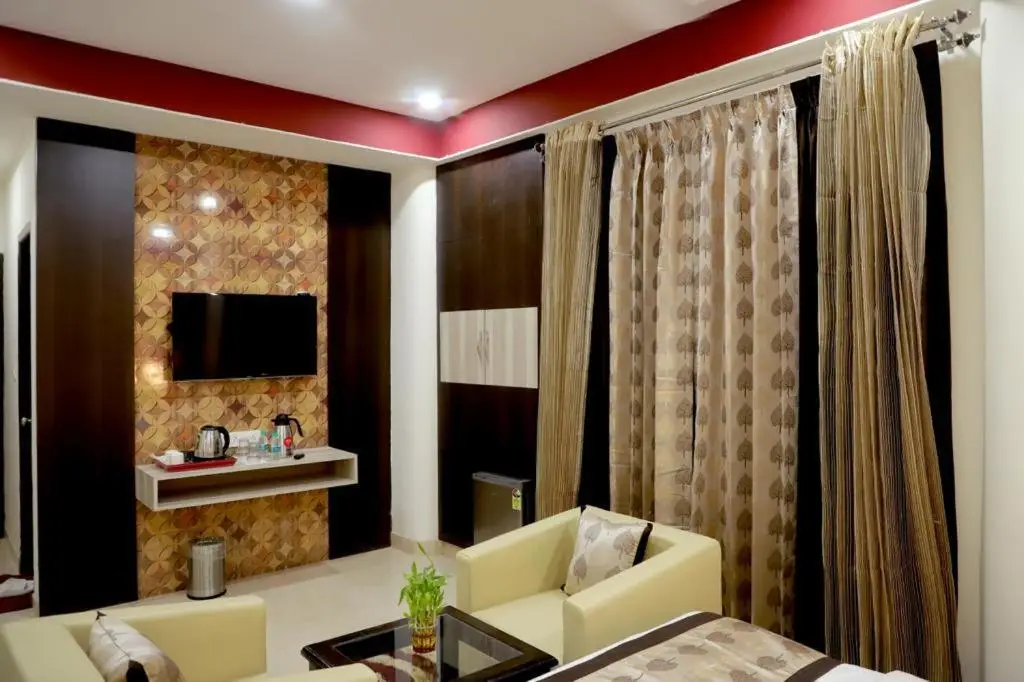 Удаипур: Hotel The Golden Palms ( A unit of MGR Hotels & Resorts)
