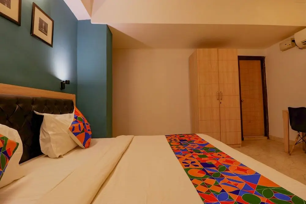 Нью-Дели: FabHotel Royal Inn