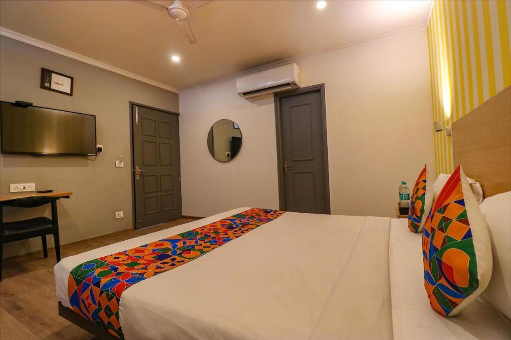 Нью-Дели: FabHotel Chhatarpur Enclave