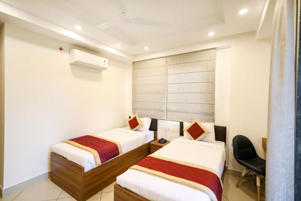 Нью-Дели: Fabhotel La Paz Stay B&B