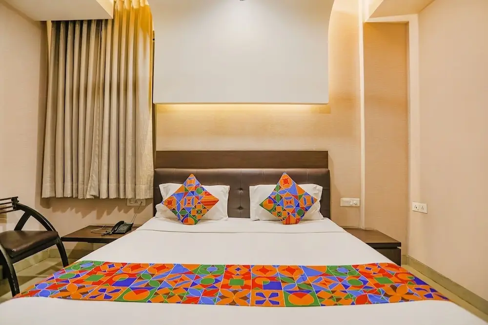 Нойда: Fabhotel Grand Olive