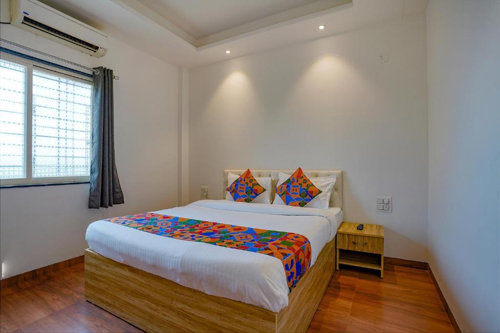 Пимпри-Чинчвад: Fabhotel Farmaish Garden