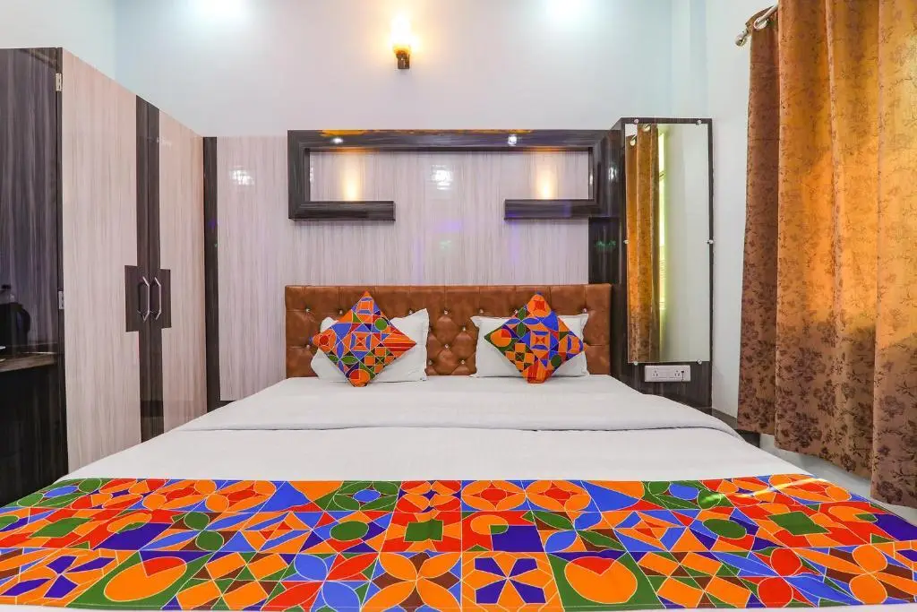 Сарнатх: Fabhotel Lumbini International