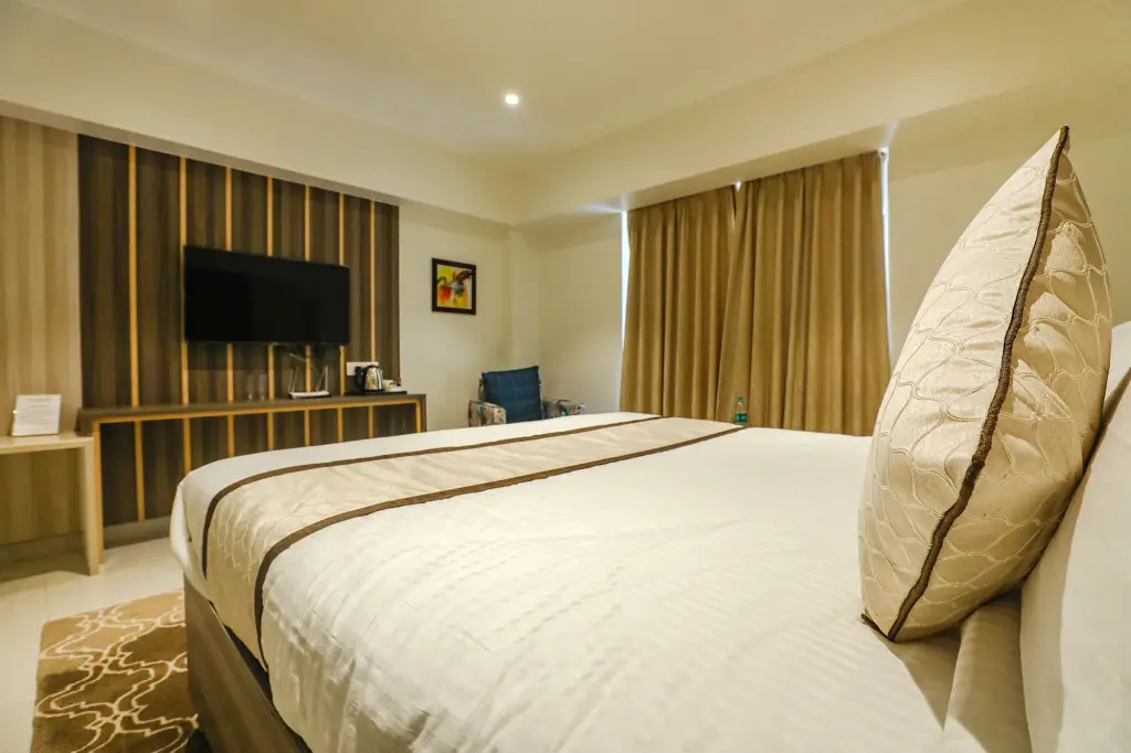 Тхане: Fabhotel Prime The Thane Club