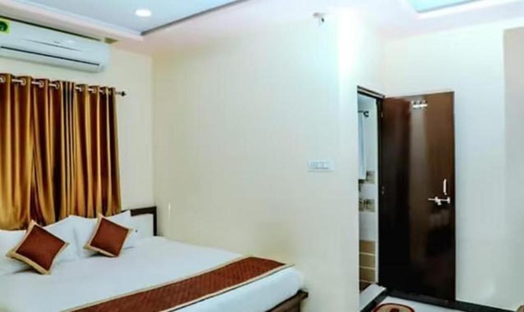 Удаипур: Fabhotel Ambuj