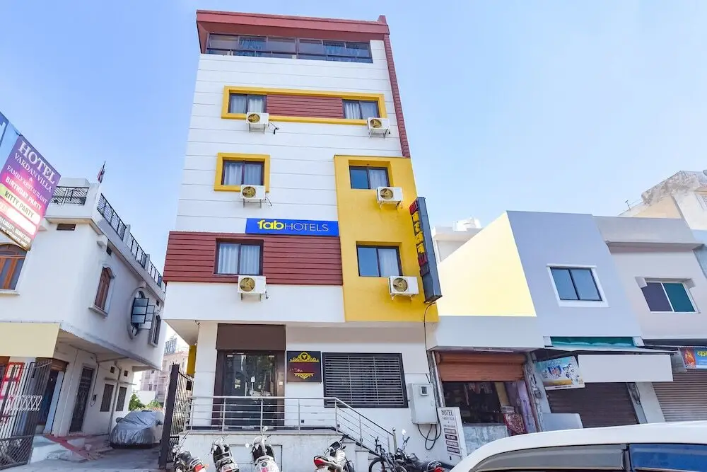 Fabhotel Vardan Villa — фото 1