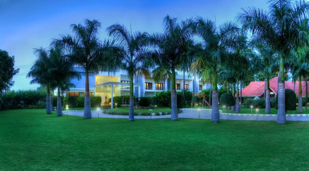 Чамараджанагара: Nijaguna Resort & Spa - Near Brt Wildlife