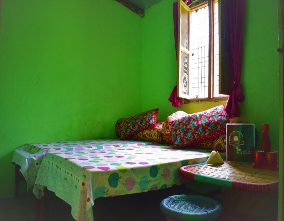 Чамоли: Chopta Eco Cottage & Camping