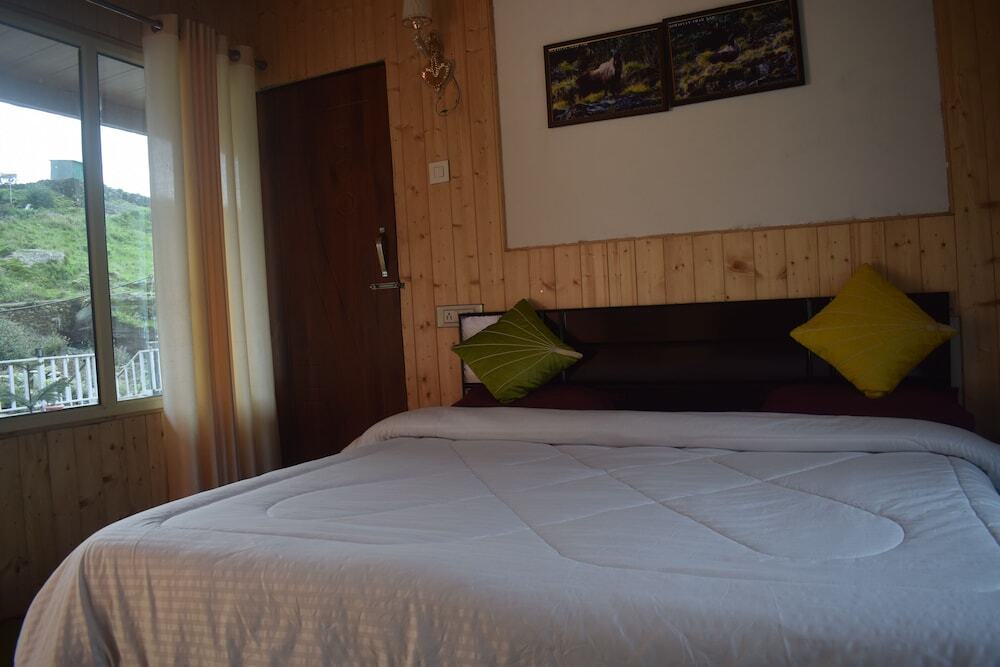 Чамоли: Chopta Himrab Resort