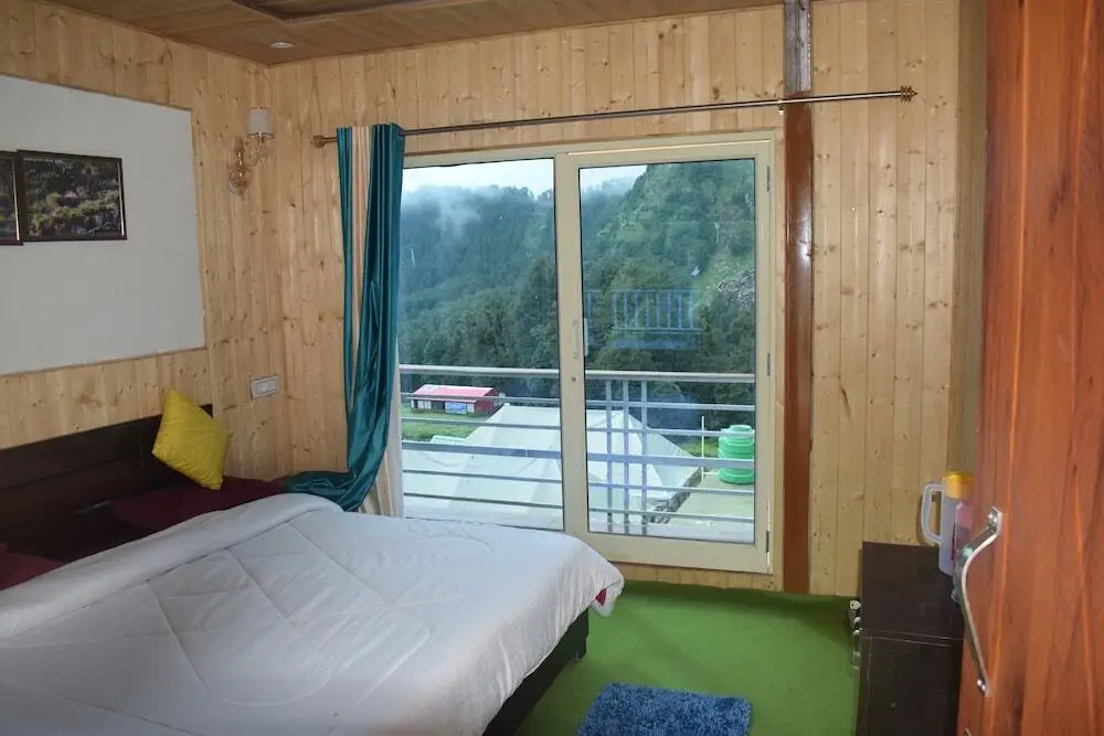 Чамоли: Chopta Himrab Resort