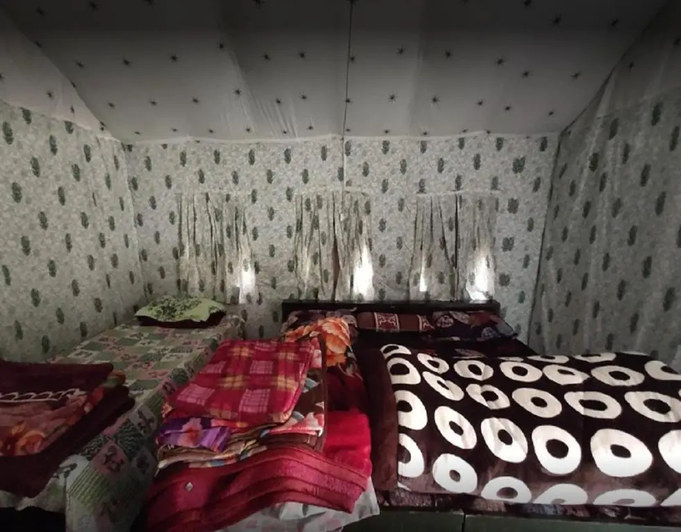 Чамоли: Camping At Natures Nest