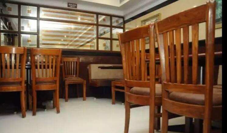 Ченнаи: Hotel Bharani