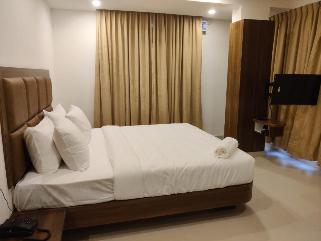 Chikkajala: Relax Inn