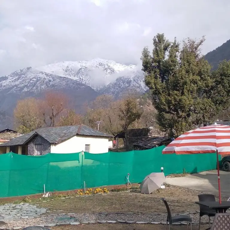 Кангра: Hotel Himalayan off trails